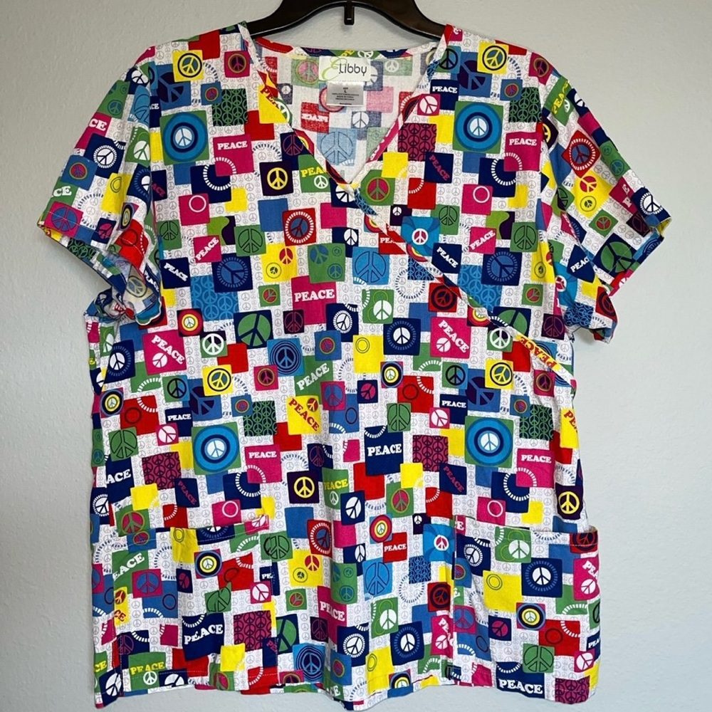 Libby Peace Scrub Top Size L